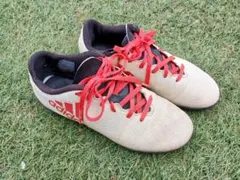 adidas サッカーシューズ 　トレーニングシューズ　23cm