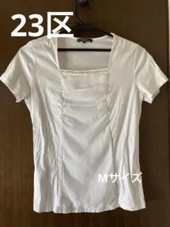 23区　カットソービジュー付きのサムネイル