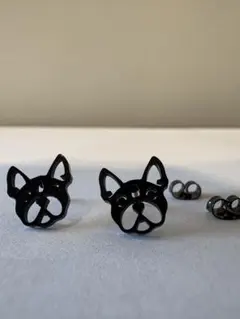 新品未使用 フレンチブルドッグ ピアス フレブル 犬　両耳用