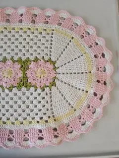 ハンドメイド　手編みマルチカバー