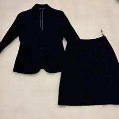 ストライプ　黒　スーツ