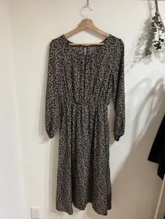 Ray cassin 小花柄長袖ワンピース　春秋服　クリスマス