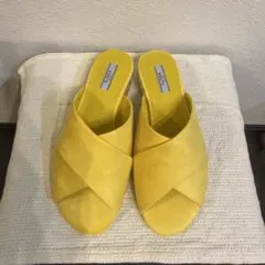 新品未使用　スエード調パールヒールフラットサンダル　23.5cm