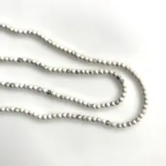 自然石ビーズ 白とグレー