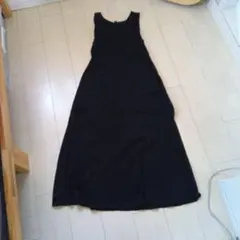 ユニクロ　黒 ノースリーブ ロングワンピース