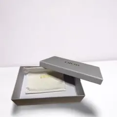 Dior ホワイトボックス　空箱 布付き