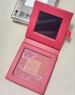 【値下げ可能】未使用 ランコム BLUSH IN LOVE パウダーチークのサムネイル