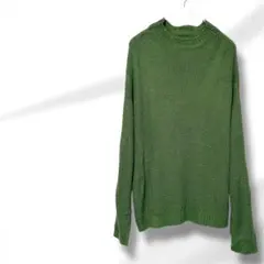 ニットグリーン