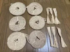 5本編み済み天然ラフィア約5m巻×6（幅約1㎝）、とじ用ラフィア約3m×6