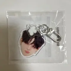 み様　TREASURE ヨシ 顔アクキー 怒