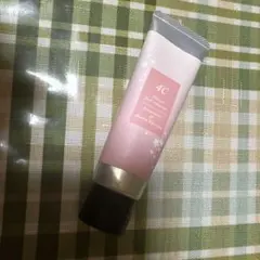 ほぼ新品　4℃ ハンドクリーム fragranceofcherryblossomのサムネイル