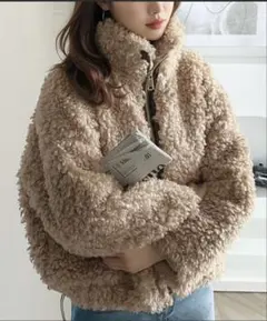 ベージュ ボアジャケット フリースジャケット