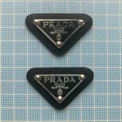 ●ブラック×シルバー● 三角形　ロゴ プレート　パーツ　　2枚