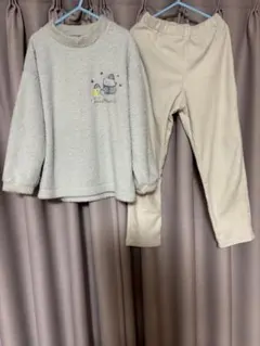 ユニクロ　Sumikko Gurashi パジャマセット 130cm とかげ