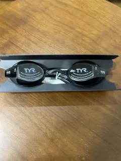 【新品未使用】TYR 水泳ゴーグル ブラック 交換用ストラップ付き（大人用）