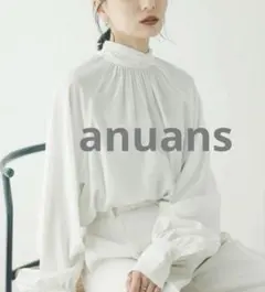 【美品】アニュアンス クロスネックボリュームブラウス ホワイト