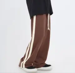 Item thumbnail for item 54f2fddb-9beb-4aaf-af7b-ae8c6c7b14ae