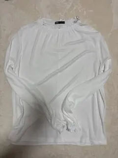 ZARA ホワイト長袖シャツ ギャザー付き