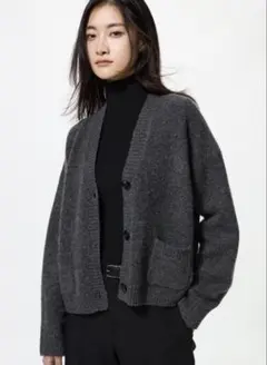 ユニクロ スフレヤーンショートカーディガン ダークグレー