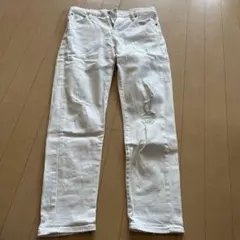 UNIQLO ホワイトデニムパンツ ダメージ加工　22
