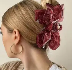 髪　クリップ　赤　リボン バンスクリップ ペイズリー ヘアクリップ　ヘアアレンジ