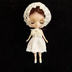 プチブライス　レースのバブーシュカ