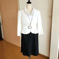 ホワイトジャケットセットアップ