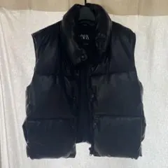 ZARA ブラック ダウンベスト