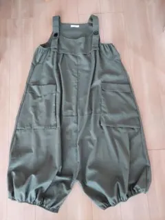 オリーブグリーン サロペット バルーンシルエット