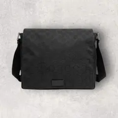 GUCCI 00s GGキャンバス ブラック フラップ メッセンジャーバッグ