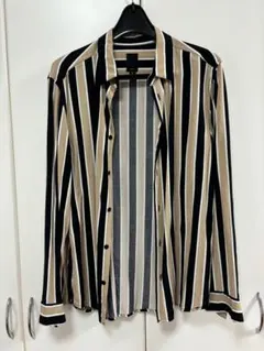 【新品未使用】H&Mシャツのサムネイル