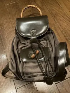 GUCCIバンブーハンドル付きモスグリーンリュックのサムネイル