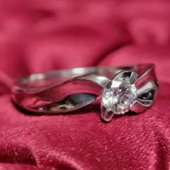 ビンテージ 1石クリアストーンとセンター凹みラインのシルバーリング 約11号