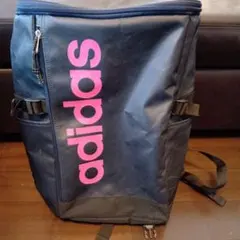adidasリュック