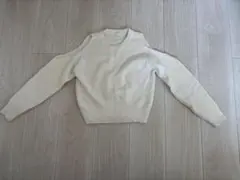 【美品】GU ジーユー　カットアウトセーター　長袖　ホワイト　S