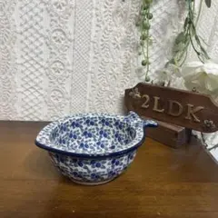 Item thumbnail for item e832bce2-21c1-4ea2-9a70-a236cc464009