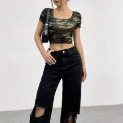 即発送 SHEIN完売品 迷彩 Tシャツ チビTシャツ Mサイズ 迷彩Tシャツのサムネイル