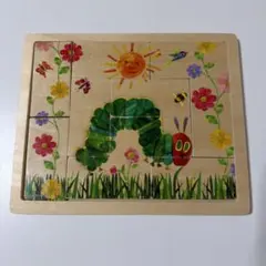はらぺこあおむしの木製パズル