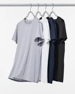 期間限定特別価格　格安4枚セットUNIQLO エアリズム　クルーネックTシャツ