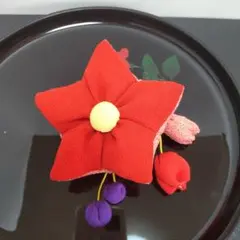 縮緬細工 秋のお飾り [桔梗 赤 ふわふわ]