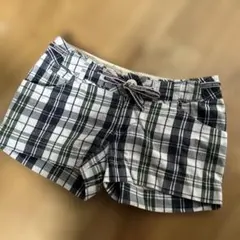 tommy girl（トミーガール）のマドラスチェック柄ローライズショートパンツのサムネイル