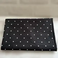 黒地に白の水玉模様 綿生地