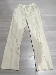 カジュアルパンツ アイボリー