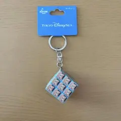 ディズニーシー　ピクサープレイタイム キーチェーン　ルービックキューブのサムネイル