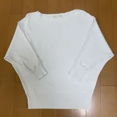 【美品】アーモワールカプリス　ラーモワール ドゥ リュクス ドルマンニットのサムネイル