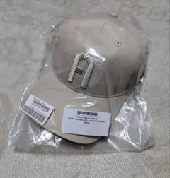 【新品・未開封品】フルラ FURLA 帽子 キャップ レディース ベージュ