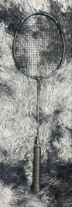 美品　バドミントンラケット