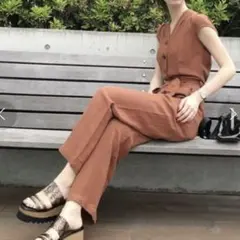 【ムルーア】ジャンプスーツ／フレンチスリーブ／麻綿混／Ｖネック／薄手無地／春夏服