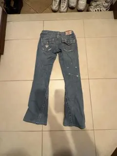 IO着用　TRUE RELIGION joey BIG Tブーツカットデニム