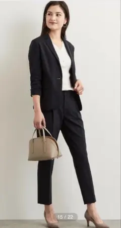 (極美品)グリーンレーベルリラクシング　カチリラ　パンツスーツセットアップ　紺色